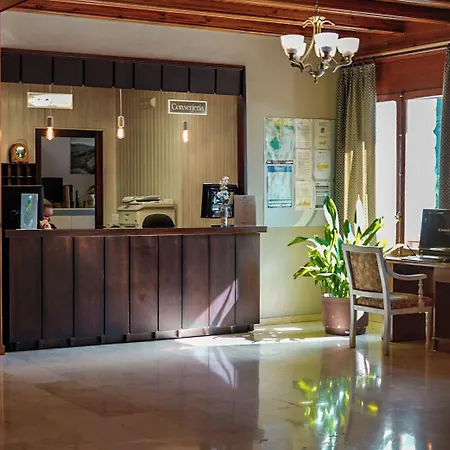 Snoe Hotel